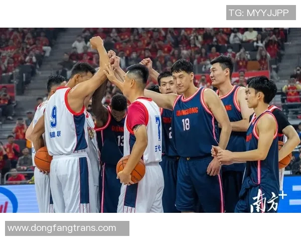 易建联重返赛场展现传奇风采球迷热议其对中国篮球的深远影响与未来发展