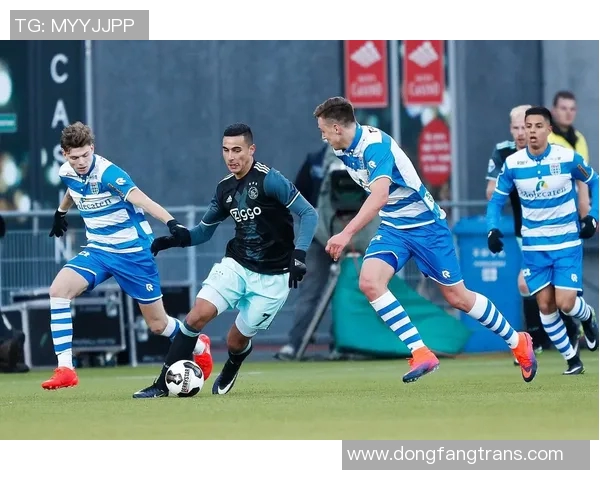 维迪斯与埃蒙的精彩对决揭示足球战术与团队协作的完美结合