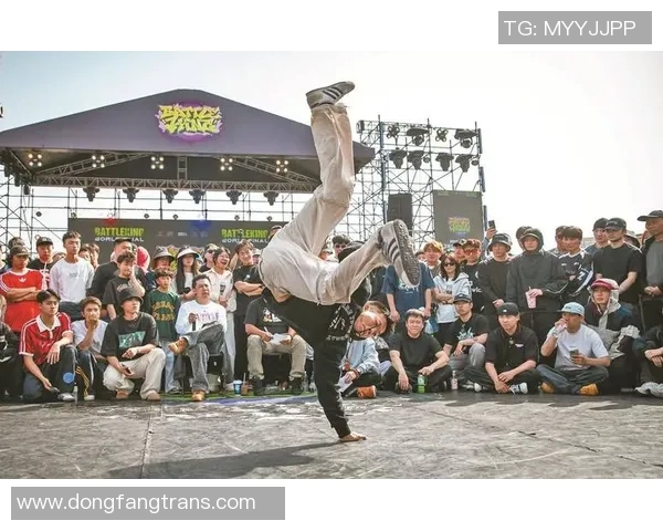 重庆街舞队与杭州街舞队赛后复盘团队协作的精彩瞬间与经验分享