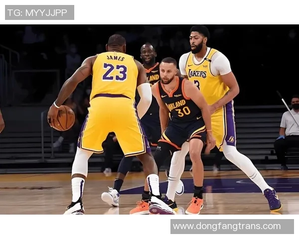 勇士与湖人激战正酣主直播精彩瞬间回顾与分析