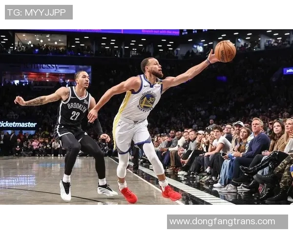 勇士对阵篮网库里精彩数据分析及比赛表现回顾